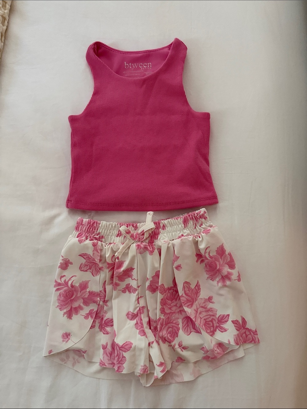 btween Fuchsia Ribbed Tank with Pink Floral Cream Shorts